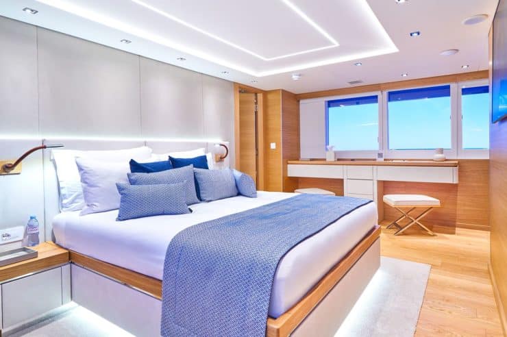 Yacht-charter-M-Y-ARGO