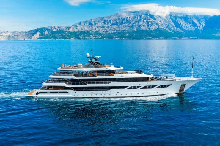 Yacht-charter-M-Y-ARGO