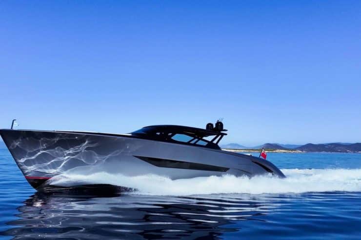 Yacht-charter-M-Y-CHICA-BRAVA