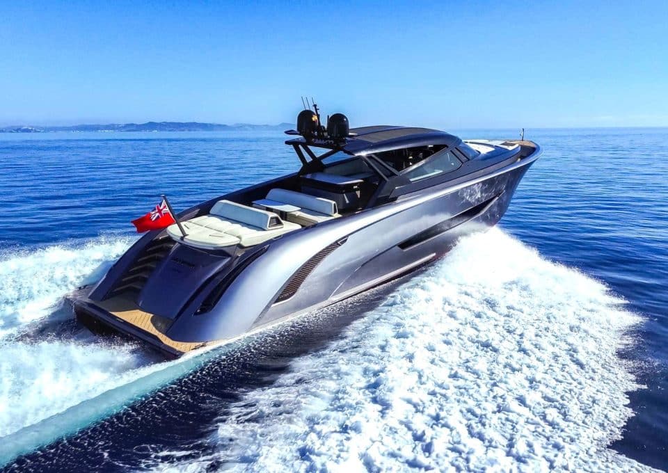 Yacht-charter-M-Y-CHICA-BRAVA