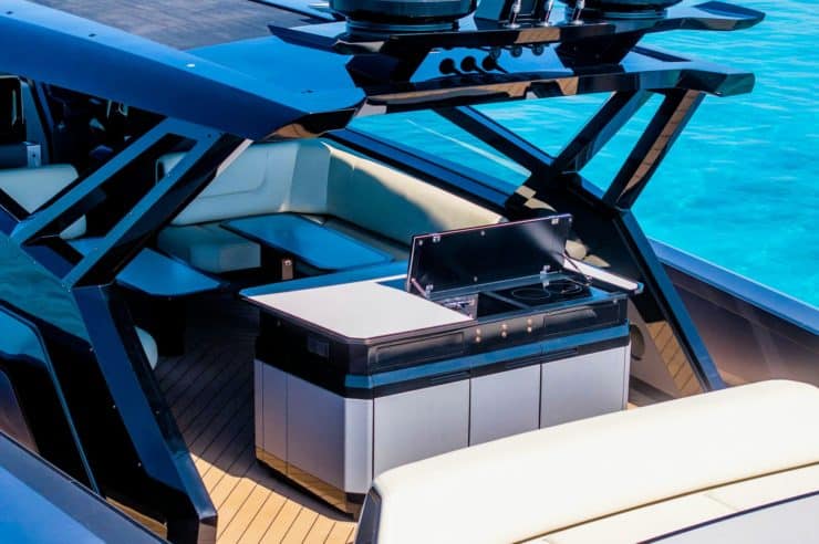 Yacht-charter-M-Y-CHICA-BRAVA