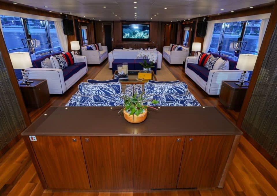 Yacht-charter-M-Y-LUCIEN