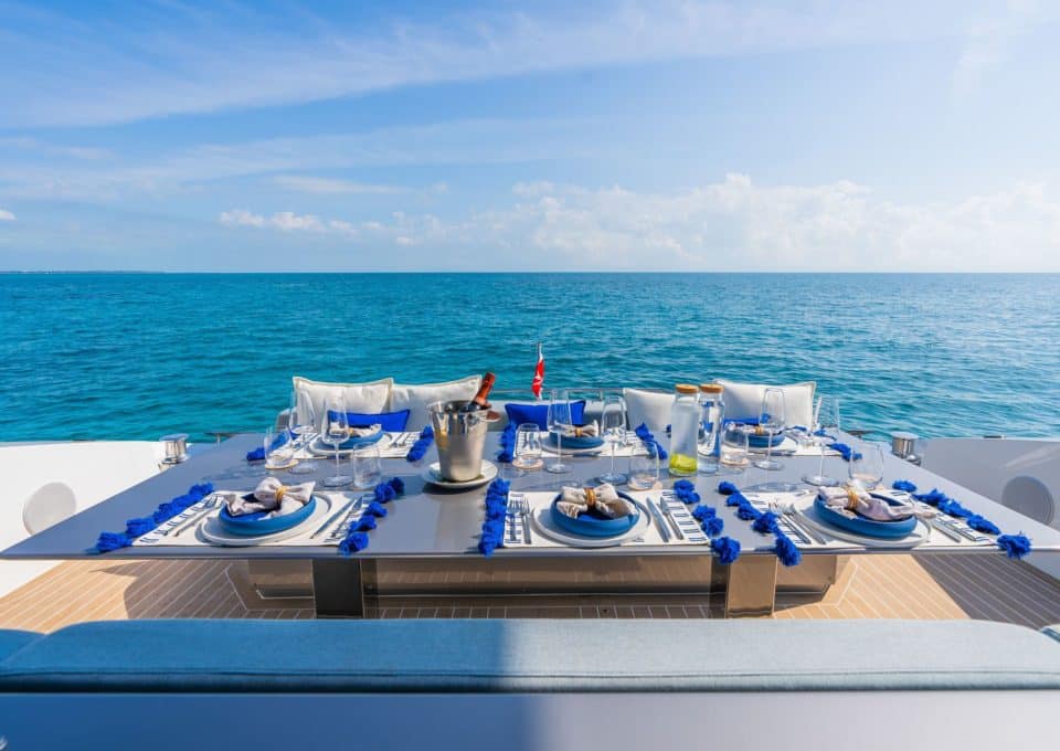 Yacht-charter-M-Y-M7