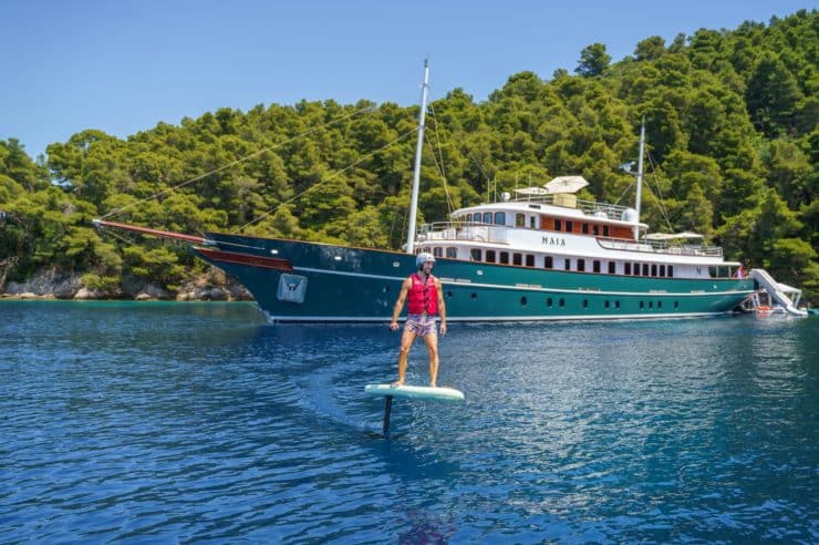 Yacht-charter-M-Y-MAIA