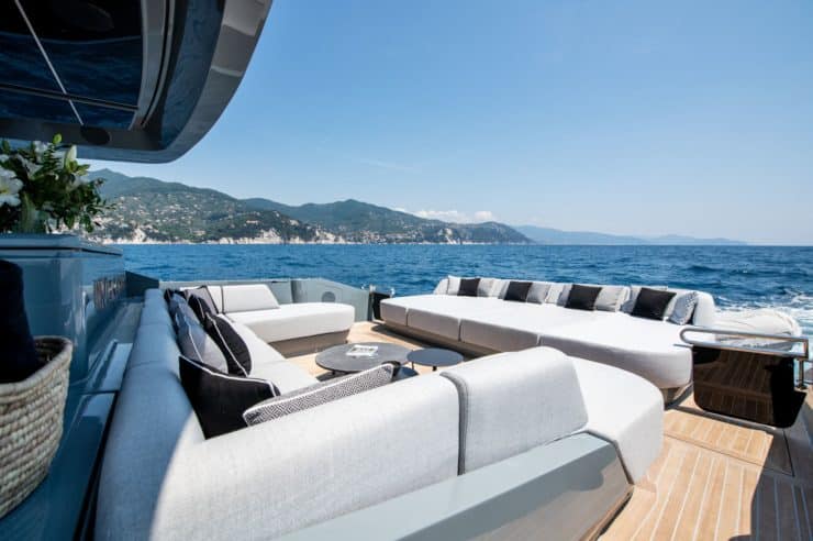 Yacht-charter-M-Y-MARTITA