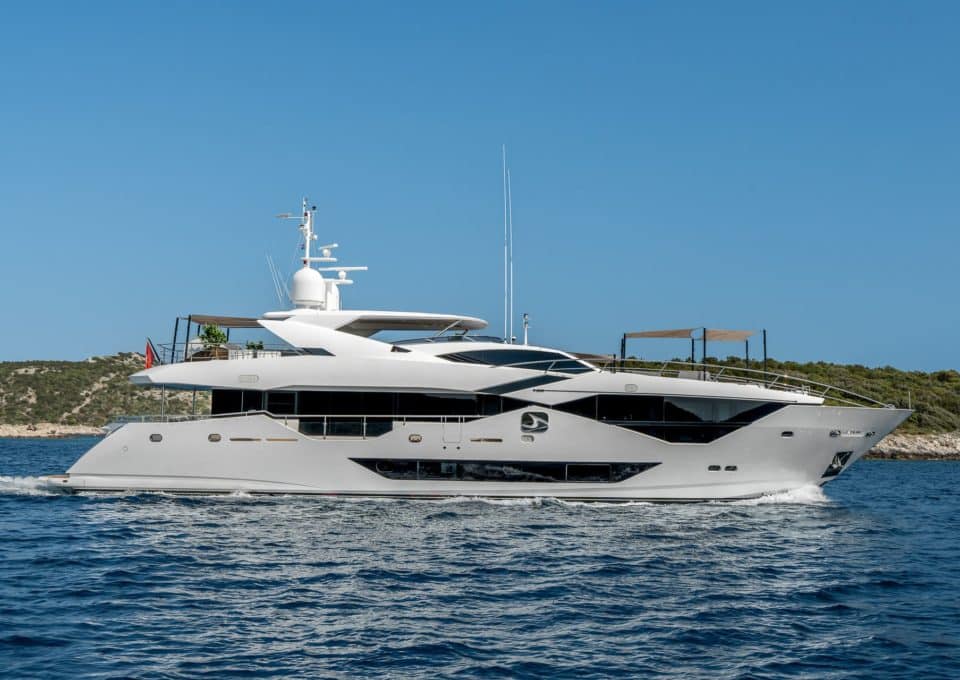 Yacht-charter-M-Y-NOROADER