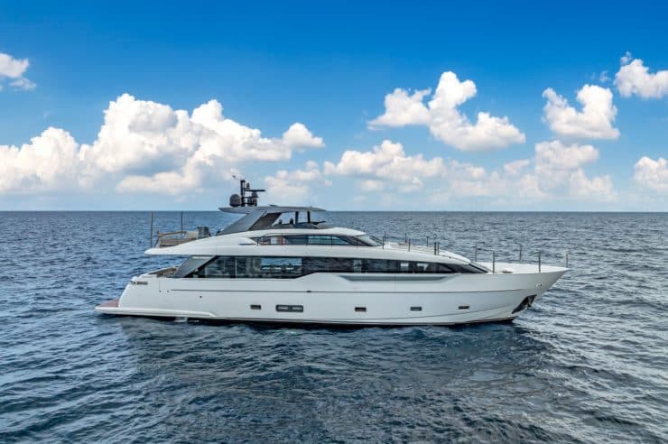 Yacht-charter-M-Y-NOTYNOG