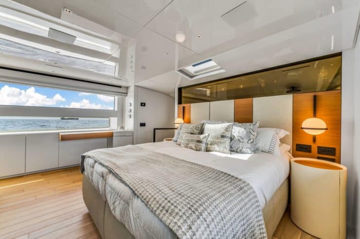 Yacht-charter-M-Y-NOTYNOG