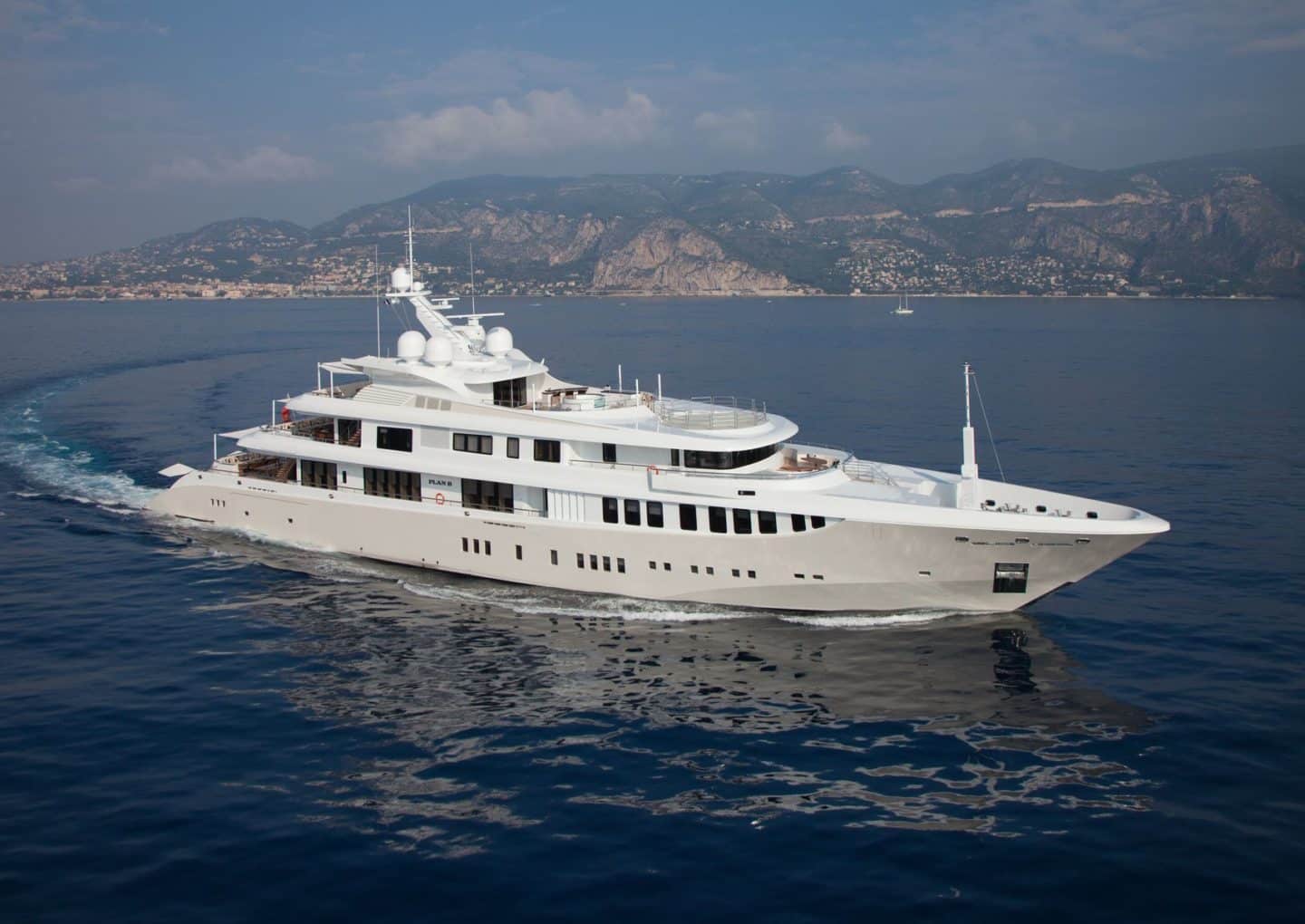 M/Y PLAN B | Charter with Arthaud Yachting Yacht-charter-M-Y-PLAN-B