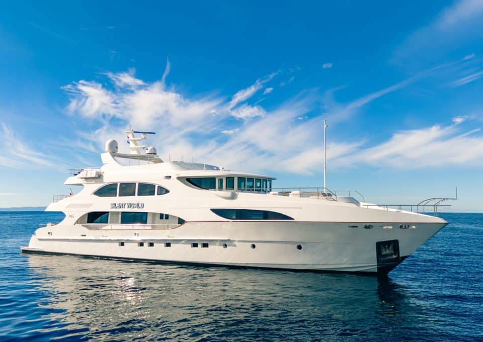 Yacht-charter-M-Y-SILENT-WORLD