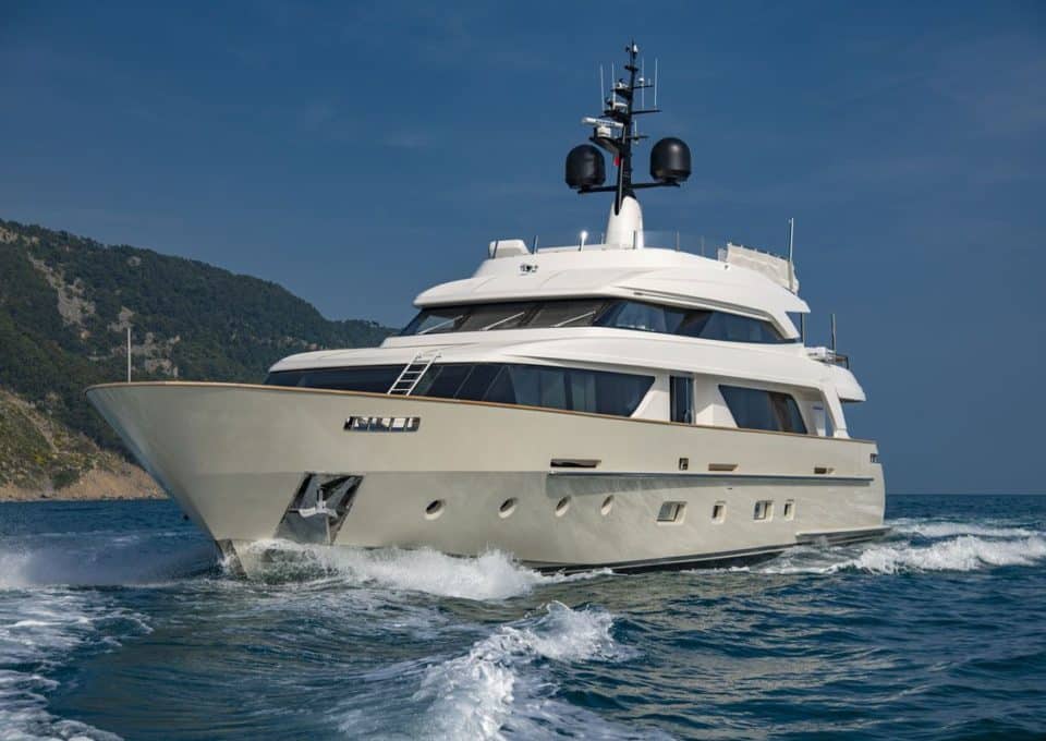 yacht-charter-M-Y-ANYTHING-GOES-V