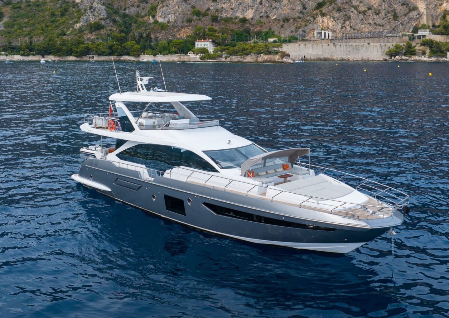 yacht-charter-M-Y-ATLANTIS