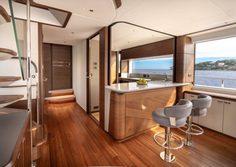 yacht-charter-M-Y-KORA