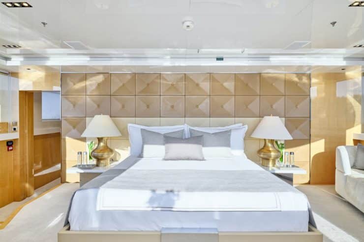 yacht-charter-M-Y-LA-PELLEGRINA-1