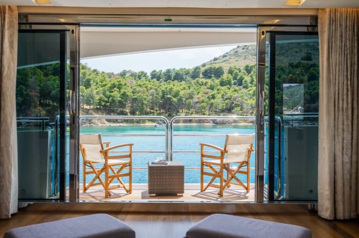 yacht-charter-M-Y-LE-VERSEAU