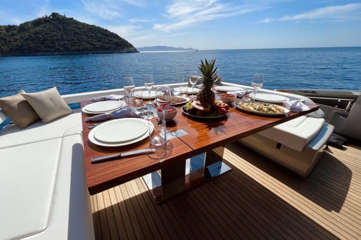 yacht-charter-M-Y-MONTENAPO