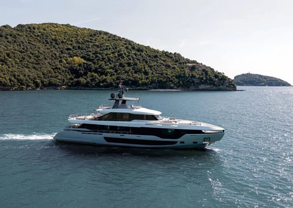 yacht-charter-M-Y-OCEAN-ONE