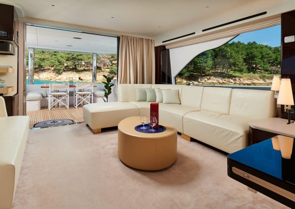 yacht-charter-M-Y-OMR-GROUP