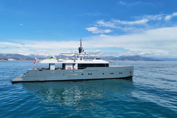 yacht-charter-M-Y-ONLY-NOW