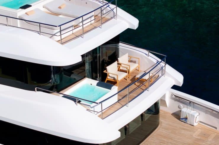 yacht-charter-M-Y-RENATA