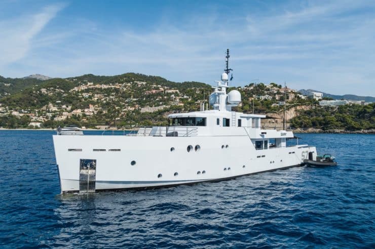 yacht-charter-M-Y-S7