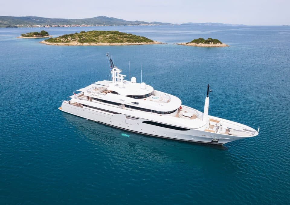 yacht-charter-M-Y-TALEYA