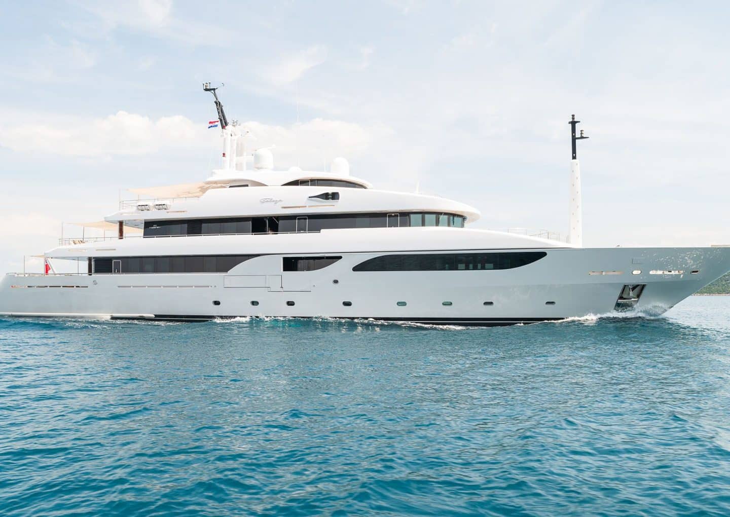 yacht-charter-M-Y-TALEYA