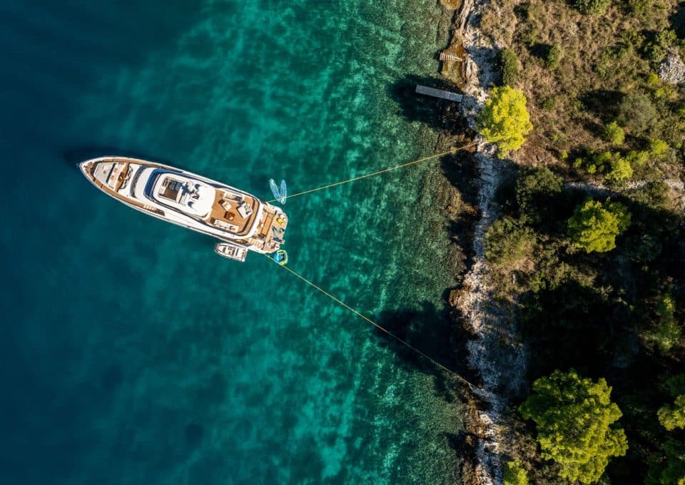 yacht-charter-M-Y-VIVA-II