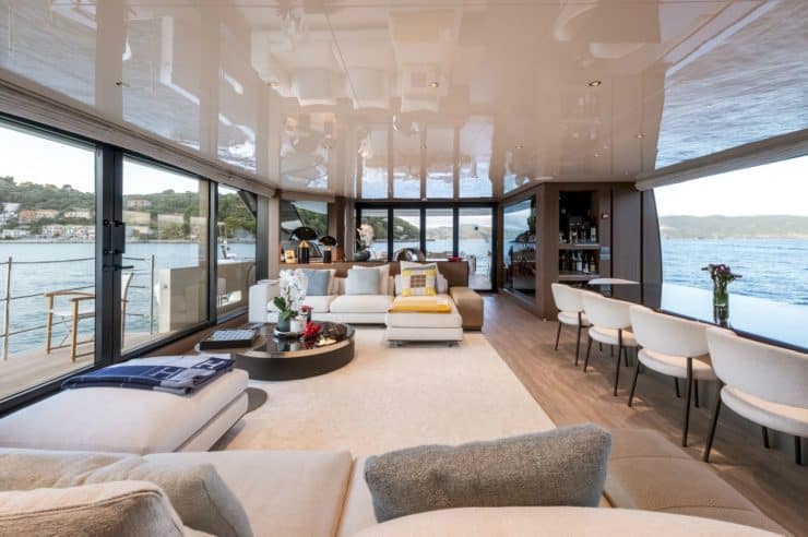 yacht-charter-m-y-aresya