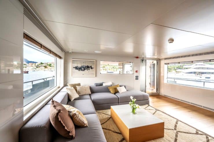 yacht-charter-m-y-caladan