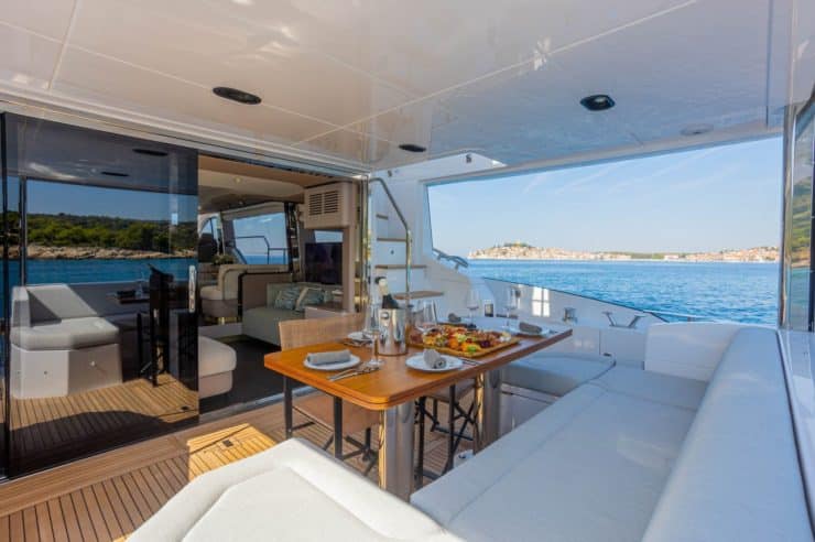 yacht-charter-m-y-genesis