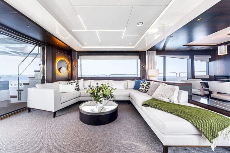 yacht-charter-m-y-junior