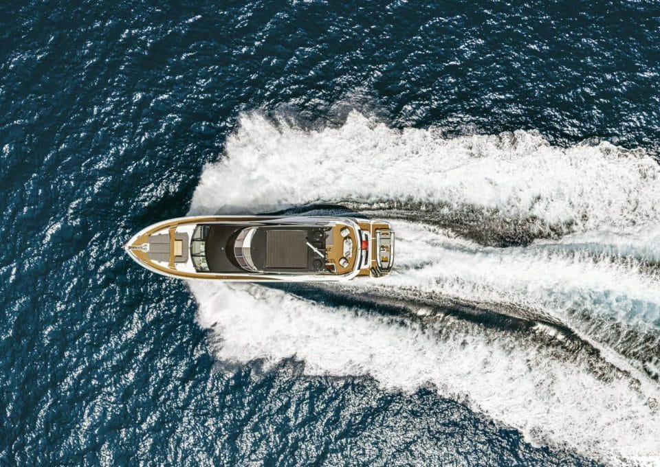 yacht-charter-m-y-junior