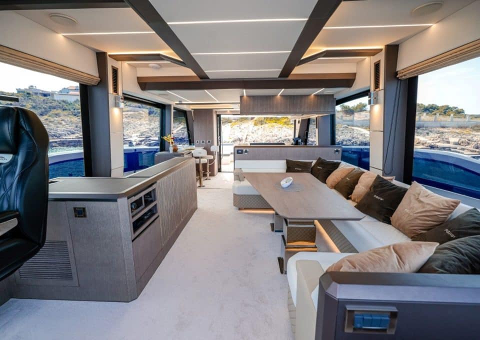 yacht-charter-m-y-mastermind