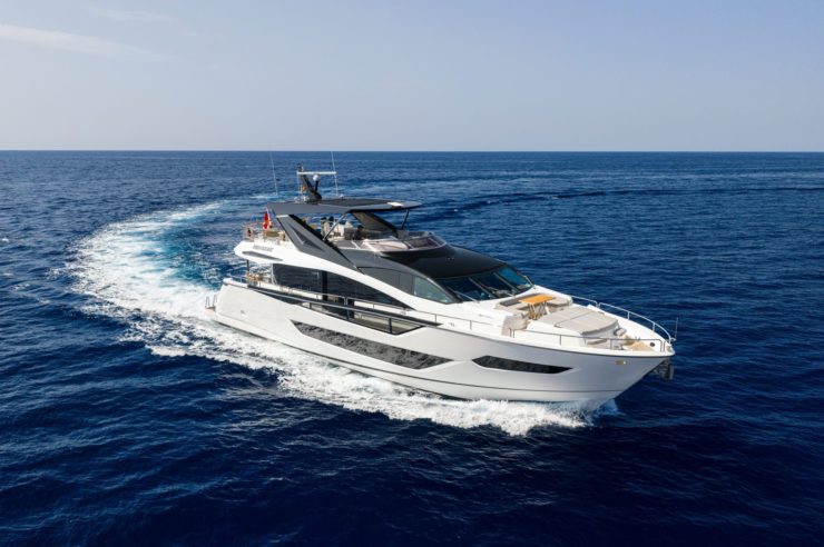 yacht-charter-m-y-moonlight