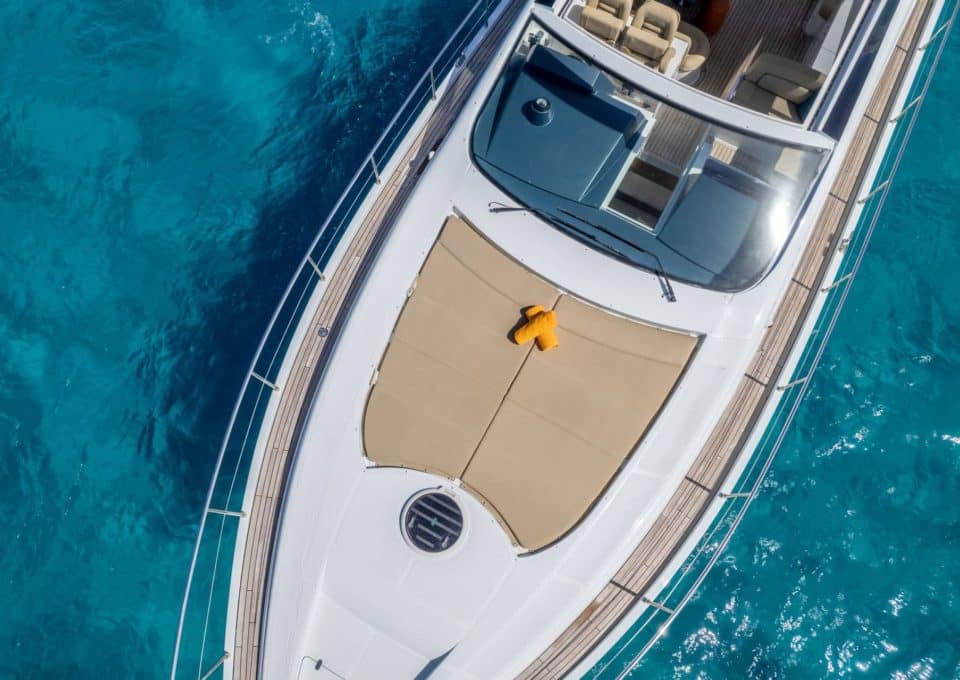 day-charter-yacht-rental-m-y-pershing-56