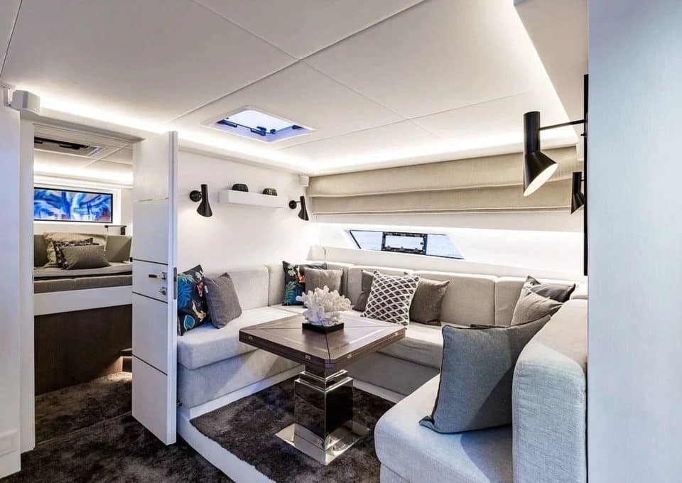 day-charter-yacht-rental-m-y-super-ocean-58