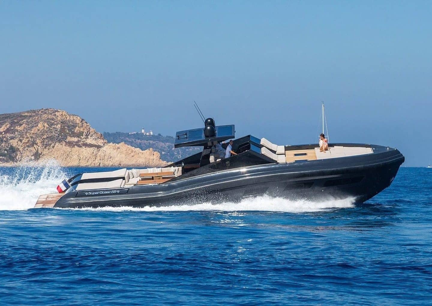 day-charter-yacht-rental-m-y-super-ocean-58