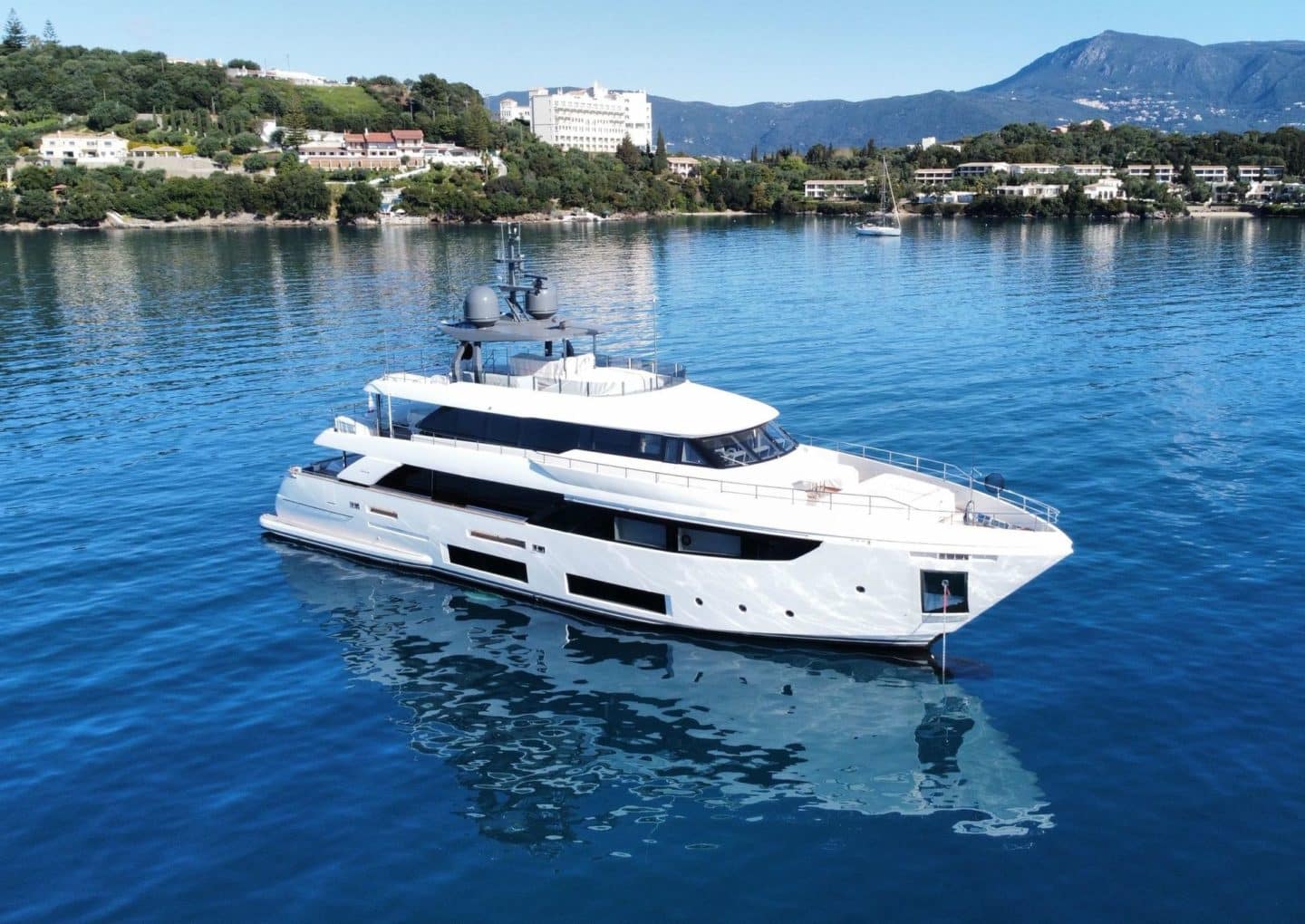 M/Y UPSTREAM | Charter with Arthaud Yachting yacht-charter-M-Y-UPSTREAM