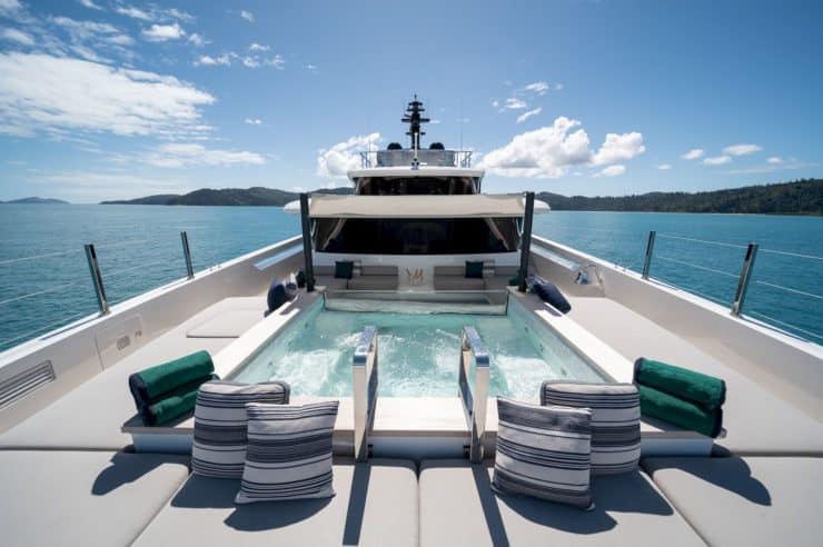 yacht-charter-m-y-aix