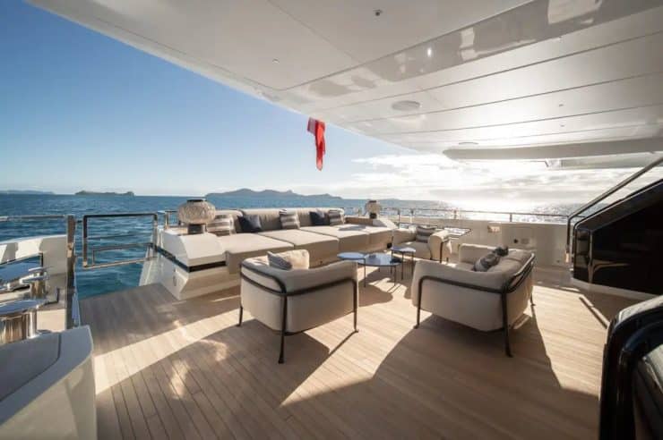 yacht-charter-m-y-aix