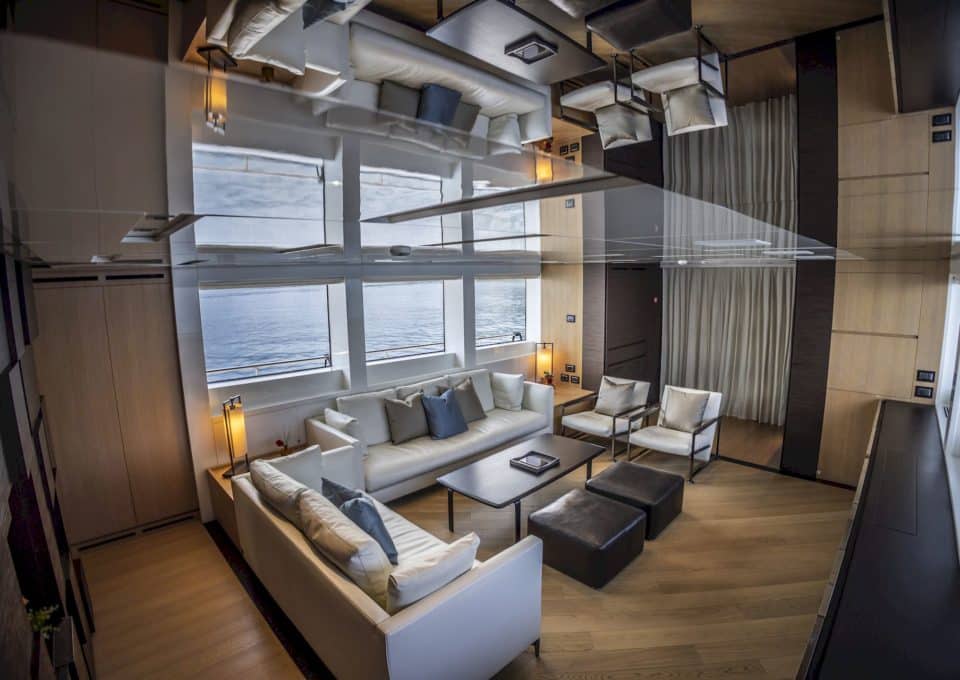 yacht-charter-m-y-aman