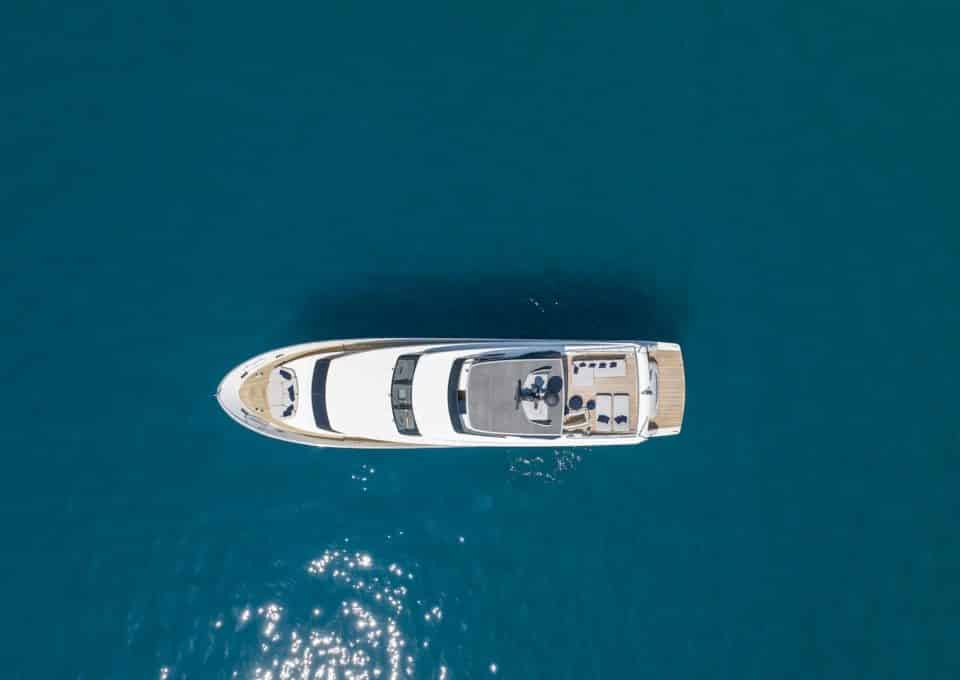 yacht-charter-m-y-aman
