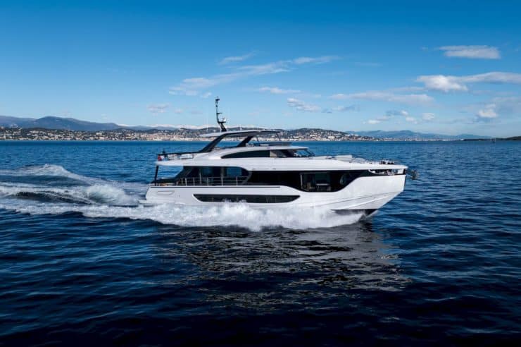 yacht-charter-m-y-gateway