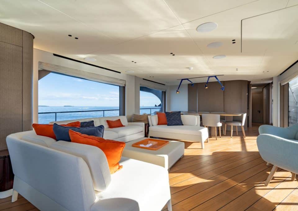 yacht-charter-m-y-gateway