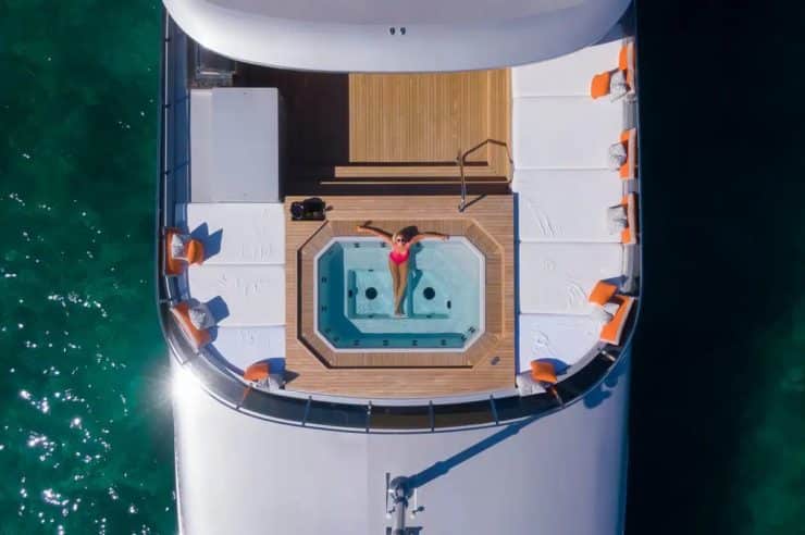 yacht-charter-m-y-odessa