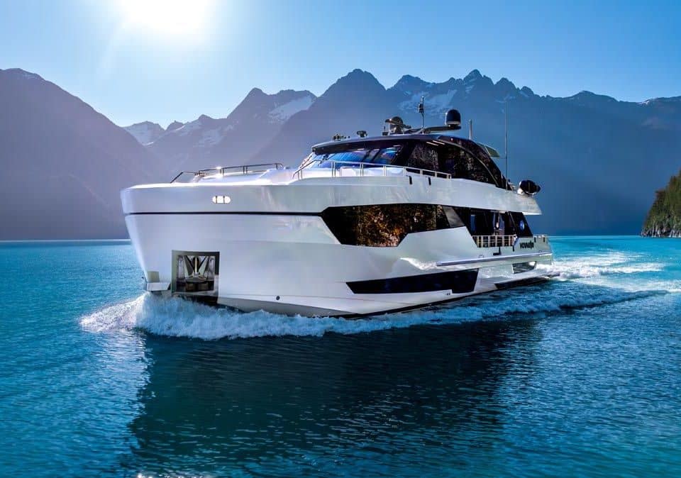 yacht-charter-m-y-voyager