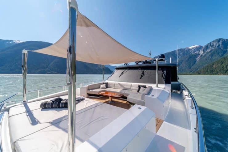 yacht-charter-m-y-voyager