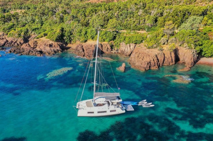 Day-charter-rental-maxi-catamaran-s-y-aventura-4