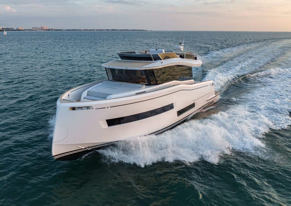 day-charter-yacht-rental-m-y- pardo-endurance-60